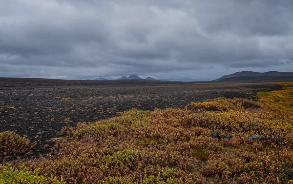 F88号公路通往冰岛东北部1号公路附近的Hrossaborg英属马城堡火山口. 2019年9月 — 图库照片
