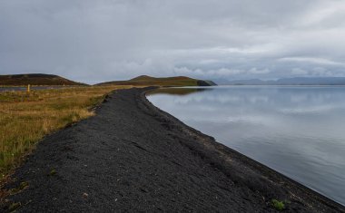 İzlanda 'daki Myvatn Gölü. Eylül 2019