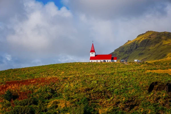 Église à Vik, petite ville dans le sud de l'Islande. septembre 2019 — Photo