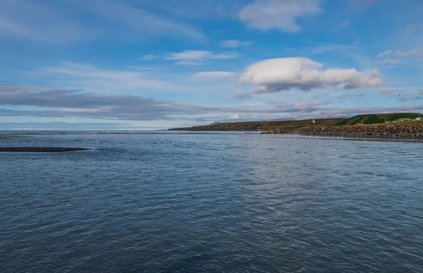 Pueblo de Blonduos, noroeste de Islandia. Lugar de observación de aves. Septiembre 2019 — Foto de Stock