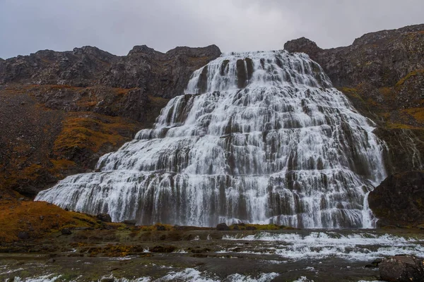 Vodopád Dynjandi, Westfjordy, Island. Dlouhá fotka. Září 2019 — Stock fotografie