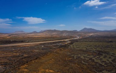 Kuzey Fuerteventura 'nın iç kesimlerinde, Bayuyo volkan sistemine yakın bir yerden insansız hava aracı görüldü. Ekim 2019
