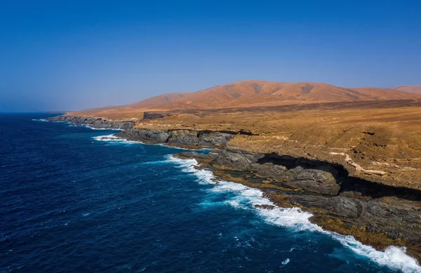 Flygfoto över stranden Aguas Verde, Fuerteventura, Kanarieöarna, Spanien. Oktober 2019 — Stockfoto