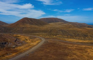 Kuzey Fuerteventura 'nın iç kesimlerinde, Bayuyo volkan sistemine yakın bir yerden insansız hava aracı görüldü. Ekim 2019