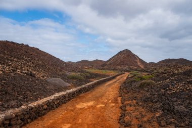 Lobos Adası, İspanya - Ekim 2019. Lobos Adası, Fuerteventura, Corralejo açıklarındaki ıssız bir volkanik adadır.