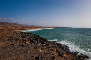İspanya, Kanarya Adası, Fuerteventura 'daki El Cotillo balıkçı köyü. Ekim 2019
