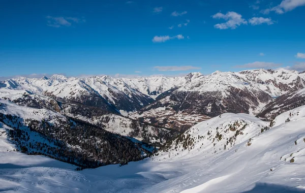 Januar 2020 Sillian Österreich Verschneite Piste Vordergrund Blauer Himmel Hintergrund — Stockfoto