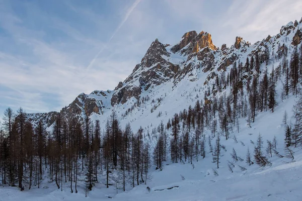 Tre Cime Dolomiti またはDrei Zinnen Dolomitesの冬の風景 イタリアのモンテ エルモ セスト 2020年1月 — ストック写真