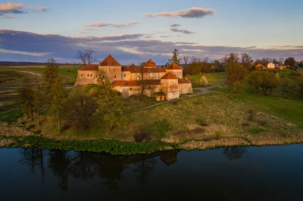 Чудовий Середньовічний Замок Селі Свірж Свірц Західній Україні Пізно Спокійного — стокове фото