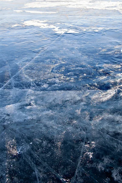 Erstaunliches Eis auf dem Baikalsee — Stockfoto