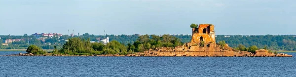 Ruins of the old Fort in the Gulf of Finland — Stock Photo, Image