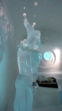 Jukkasjarvi, İsveç, 27 Şubat 2020. Buz Oteli heykellerinden biri.