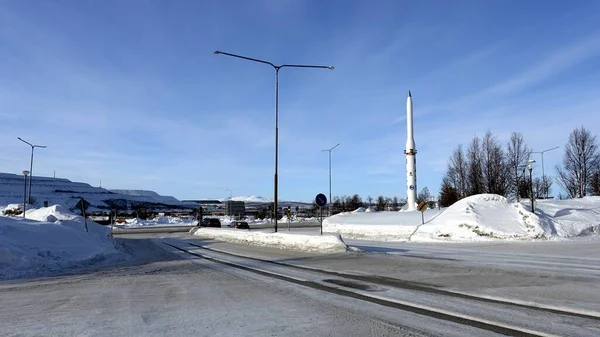 スウェーデンのキルナ2020年2月23日 冬の間 スウェーデン北部のキルナの雪の中心にある広場の1つに置かれたマクサスミサイル — ストック写真