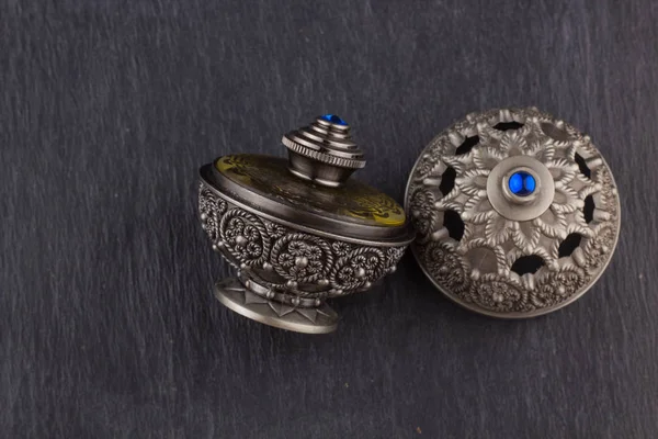 Silver Oriental Artisitc Arabian Oud Perfume — Stock Photo, Image