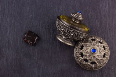 Gümüş oryantal Artisitc Arap Oud parfüm