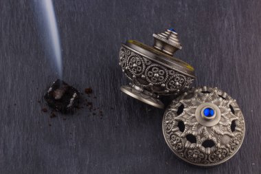 Gümüş oryantal Artisitc Arap Oud parfüm