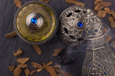 Gümüş oryantal Artisitc Arap Oud parfüm