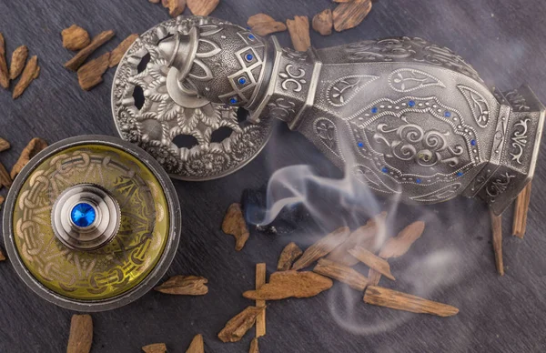 Gümüş oryantal Artisitc Arap Oud parfüm