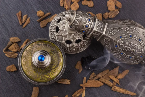 Gümüş oryantal Artisitc Arap Oud parfüm