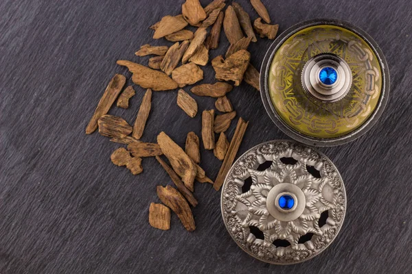 Gümüş oryantal Artisitc Arap Oud parfüm