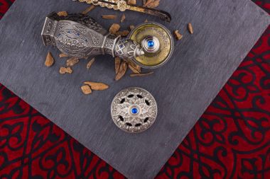 Gümüş oryantal sanatsal Arap Oud parfüm