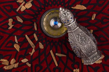 Gümüş oryantal sanatsal Arap Oud parfüm