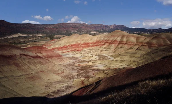 Breathing Colorful Painted Hills Covered Red Tan Black Orange Yellow — Stock Photo, Image