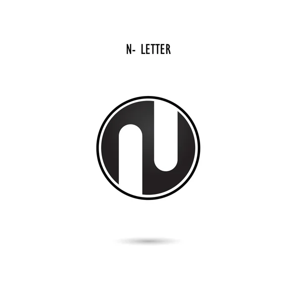 Креативный N-буквенный символ логотипа . — стоковый вектор