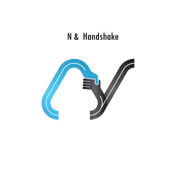 N harfli simgesi soyut logo tasarım vektör şablonu. İş kapalı — Stok Vektör
