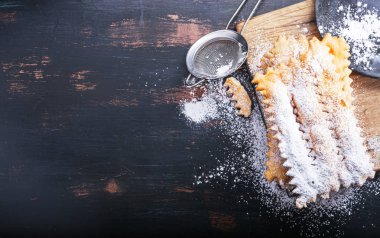  Tozunu İtalyan karnaval börek 