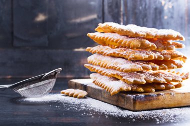  Tozunu İtalyan karnaval börek 