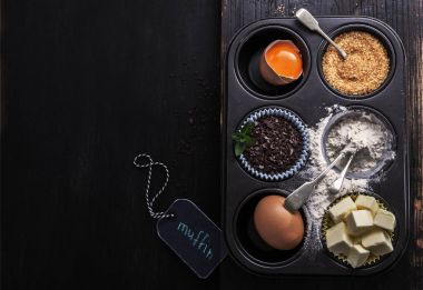 Muffins pişirme için malzemeler