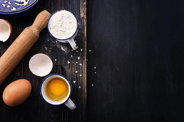  Klasik makarna için malzemeler