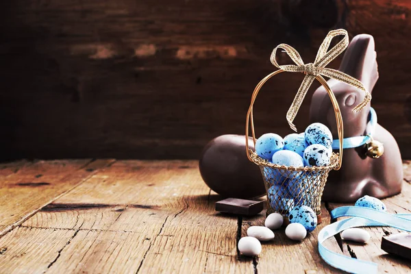 チョコレートのイースターエッグ、ウサギ — ストック写真