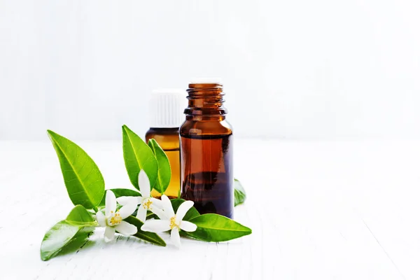 Neroli  essential oil — Stock Photo, Image