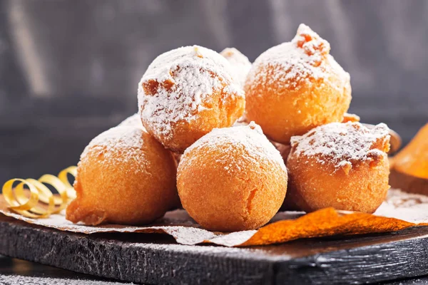 Fried karnaval İtalyan tatlı 