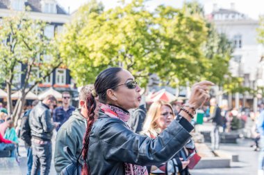 Amsterdam 'a çok fazla turist geliyor.
