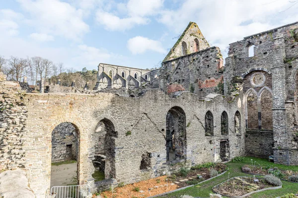 Villers Abbey abbaye de Villers è un antico Cisterci abbandonato — Foto Stock