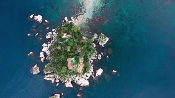 Aerial View Island Pure Blue Water Isola Bella Taormina Sicily — ストック動画