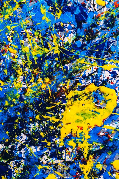 Abstract expressonism. Picture painted using the technique of dripping. Mixing different colors red yellow blue white black. Vertcal orientation. — 스톡 사진