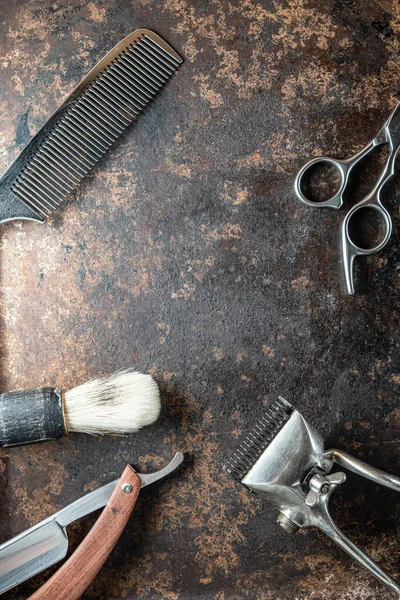 Outils Barbier Vintage Rasoir Dangereux Ciseaux Coiffure Vieille Tondeuse Manuelle — Photo