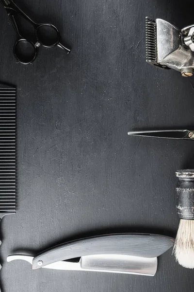 Sur Une Surface Noire Poussiéreuse Trouvent Vieux Outils Coiffeur Vintage — Photo