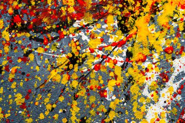 Parlak arkaplan grafik resmi. Damlıyor. İfade. Renkli lekeler dökülmüş. Renkleri karıştırıyorum. turuncu, beyaz, kırmızı, sarı. Beton dokuda. Yatay oryantasyon. Üst Manzara. düz yat.