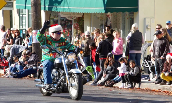 Benicia Dec 2019 Niet Geïdentificeerde Deelnemers Aan 25E Jaarlijkse Kerstparade — Stockfoto