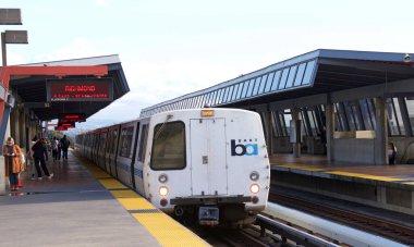 Fruitvale, CA - Jan 13, 2020: The San Francisco Bay Area Rapid Transit train, referred to as BART, carries commuters to their destinations in San Francisco, the East Bay and San Mateo County.