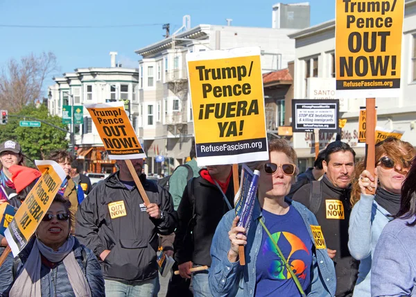 San Francisco Jan 2020 Unidentified People Protesting Trump Pence Presidency — Stock Photo, Image