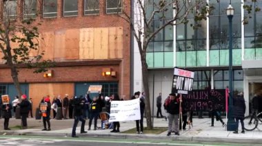 01 _ 13 _ 20 _ 4K HD Video Pompeo Protesto 01