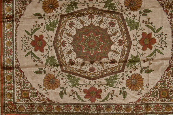 Apr 2005 Nahaufnahme Des Gedruckten Designs Indischer Seidensaree Mumbai Maharashtra — Stockfoto