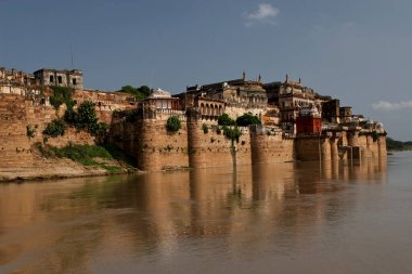 04-Ekim-2005 Ramnagar Kalesi Ramnagar, Ganga nehri Varanasi, Uttar Pradesh Hindistan