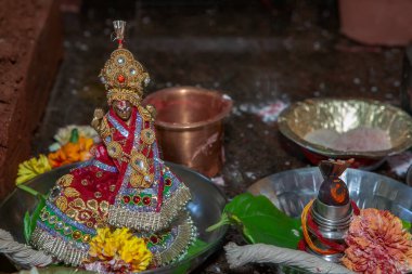 HINDU sezonluk tapınma, ritüeller ve pratikler-vishu ve şiva